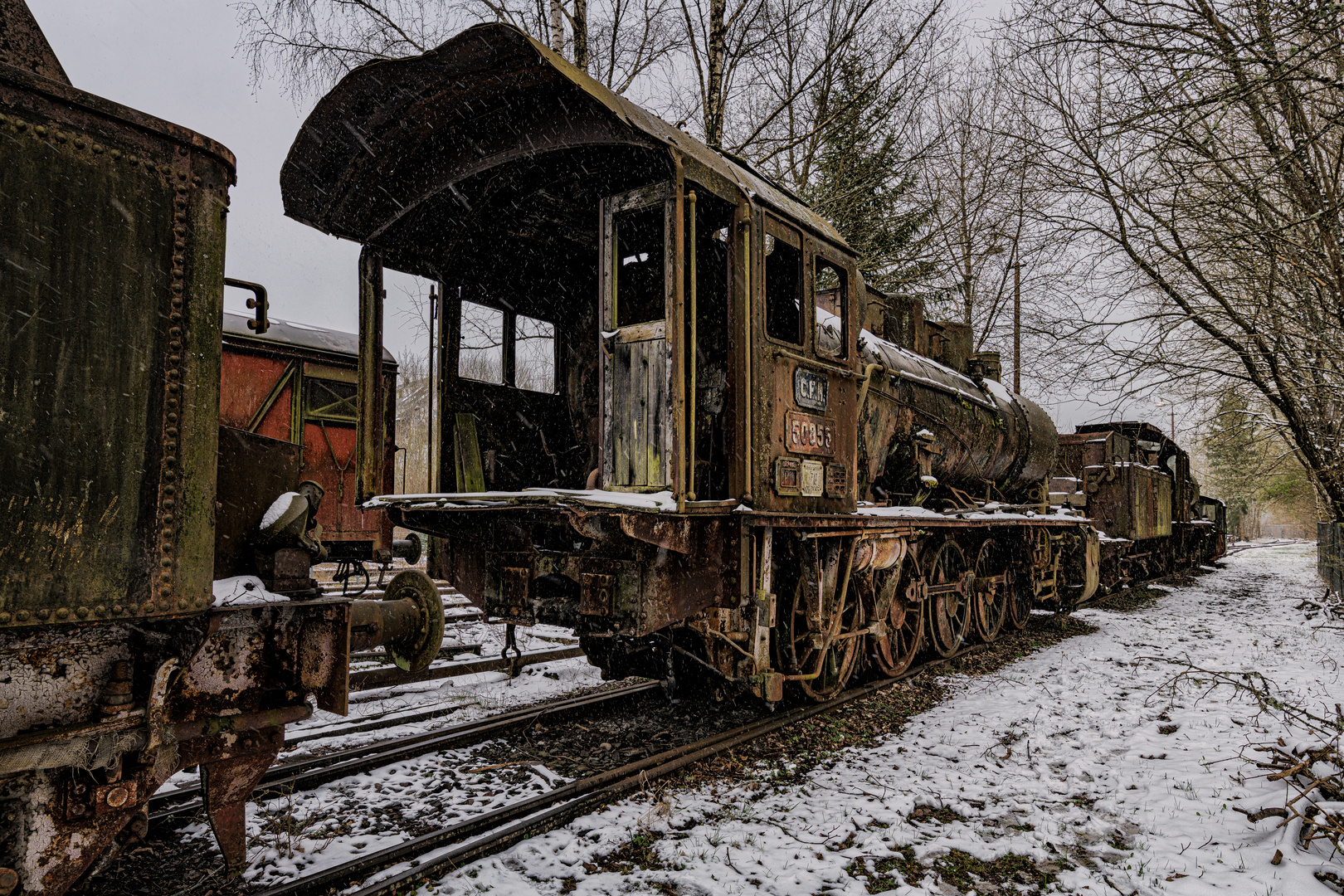 Züge im Schnee