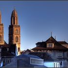 Zürcher Grossmünster im Abendlicht