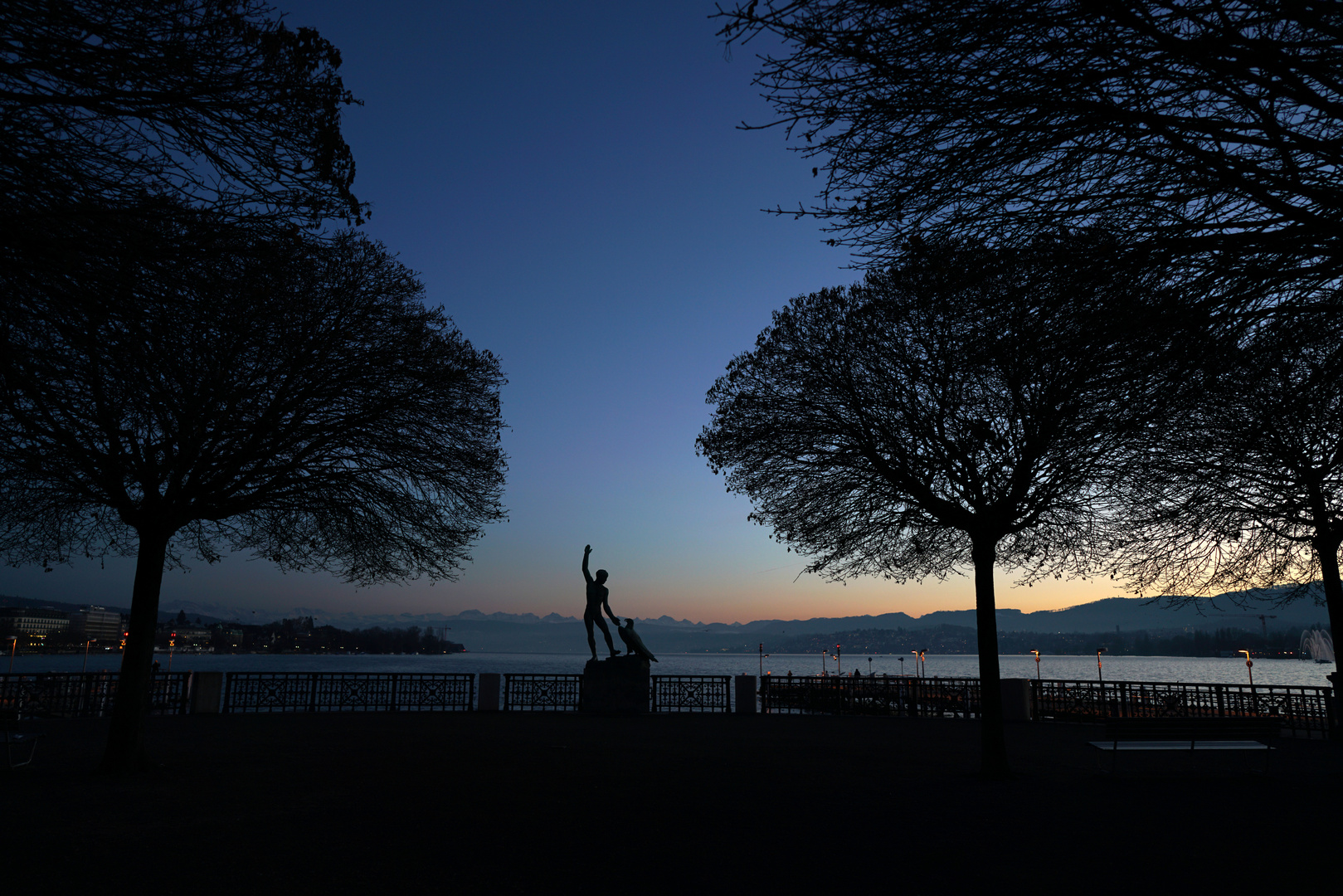 Zürich bei Nacht, Bürkliplatz, 17.12.20