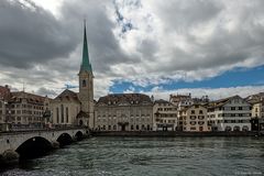 Zürich - Fraumünster mit Münsterbrücke