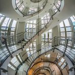 Zürich-Haus Treppen mit Focaultschem Pendel