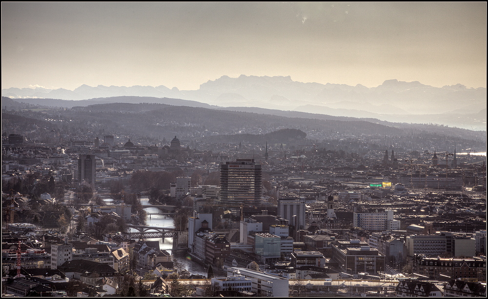 Zürich im Gegenlicht