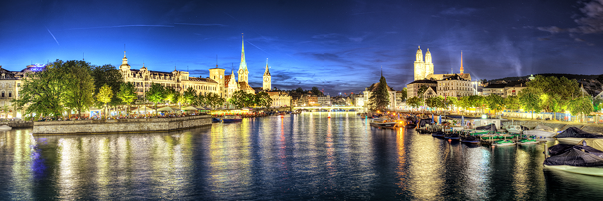 Zürich(Switzerland/Europe)- Limmat mit Münsterbrücke und Frauenbad