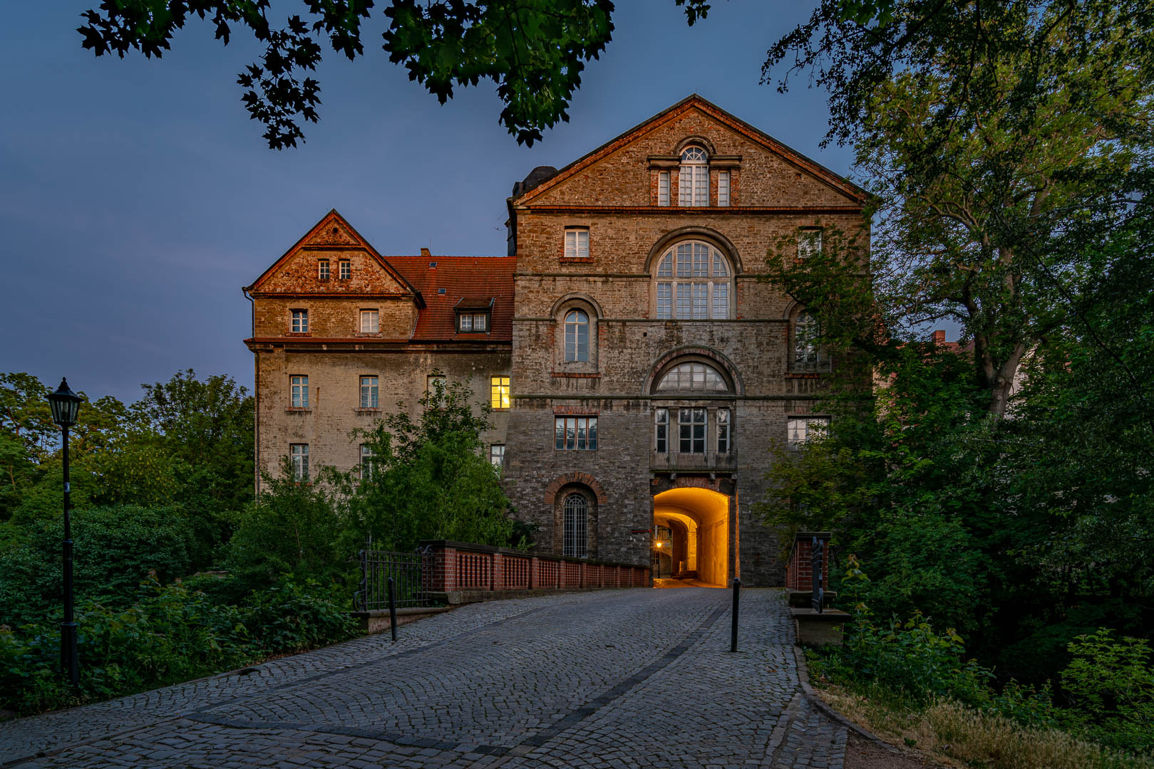 Zufahrt zum Köthener Schloss
