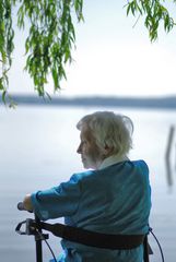 zufriedene Seniorin