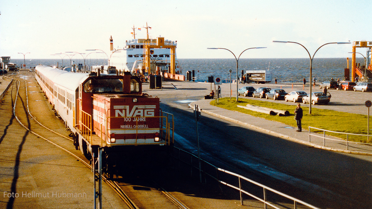 ZUG DER NVAG IN DAGEBÜLL MOLE