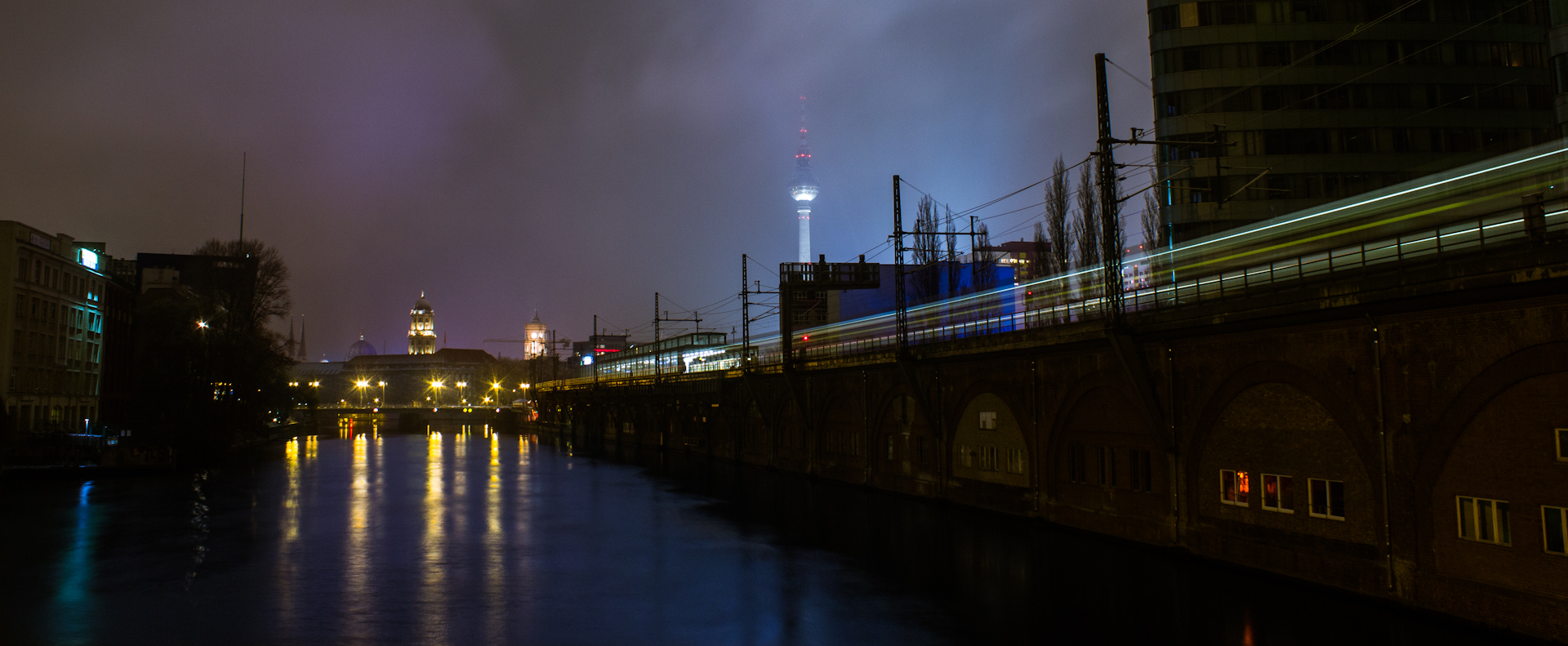 Zug in die Nacht