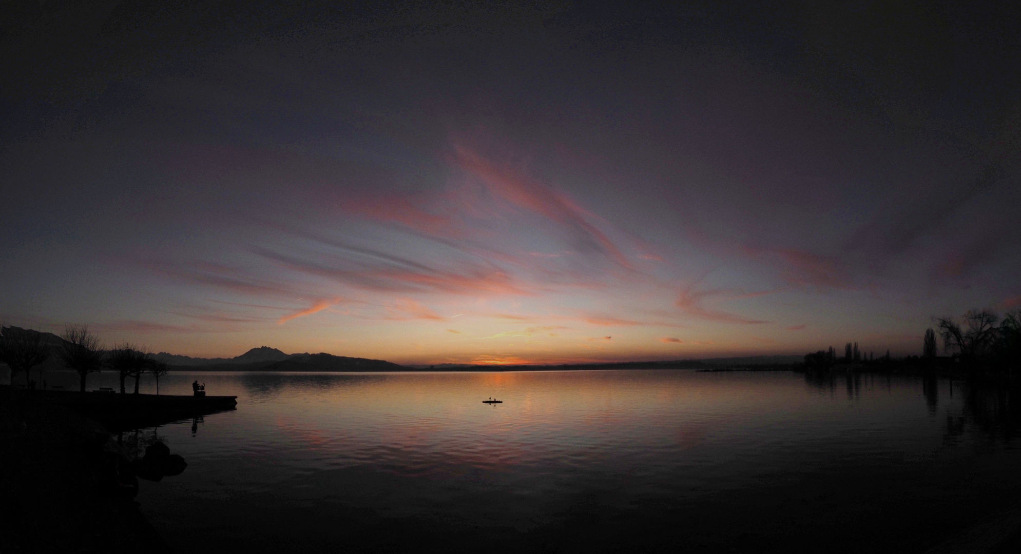 Zug, Sonnenuntergang, mittig 16-9