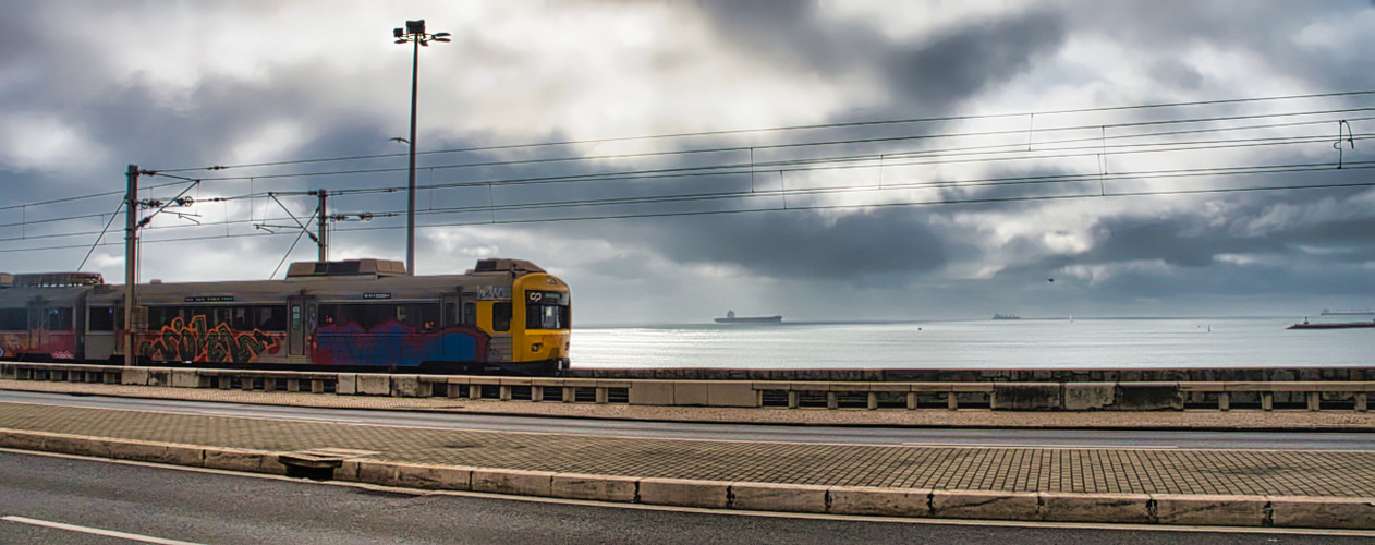 Zug von Lisboa nach Cascais