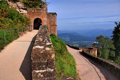 Zugang Burg Trifels