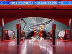 "Zugang für Fahrgäste nur mit gültigem Fahrausweis" - Lohring