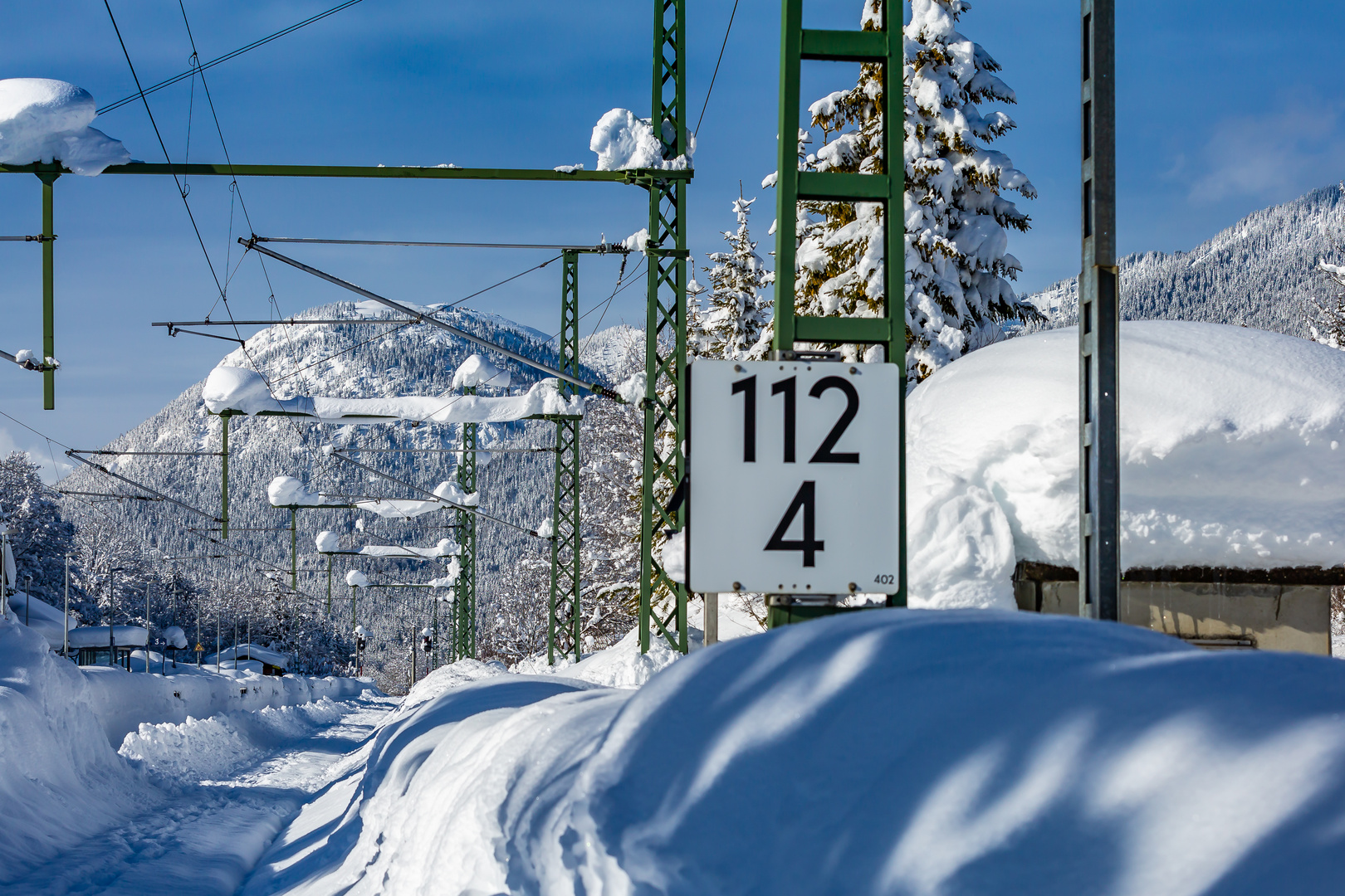 Zugausfälle und Verspätungen wegen Schnee-Chaos