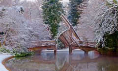 Zugbrücke im Winter