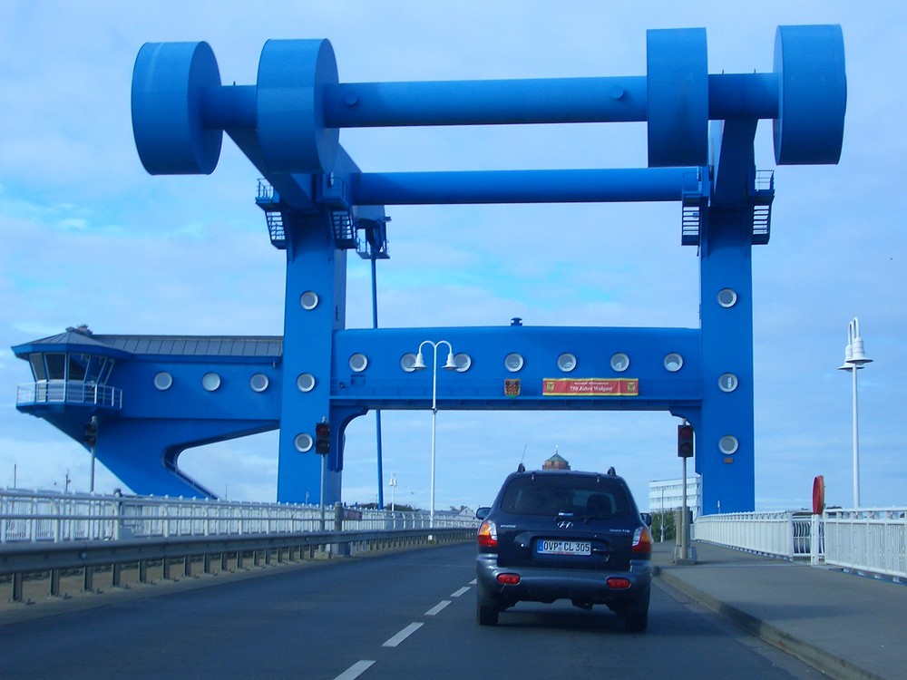 Zugbrücke in Wolgast über die Peene (Mecklenburg-Vorpommern)