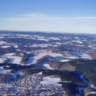 zugefrorener Biggesee im Sauerland mit Sondern