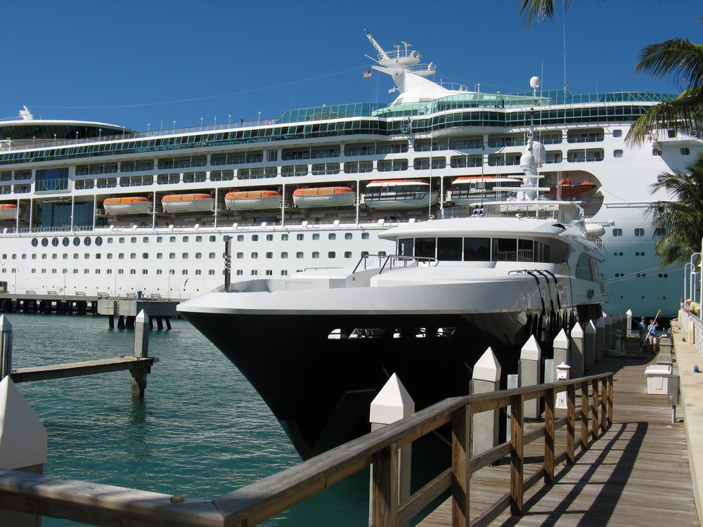 zugeparkt....das Recht des Größeren auf KEY West