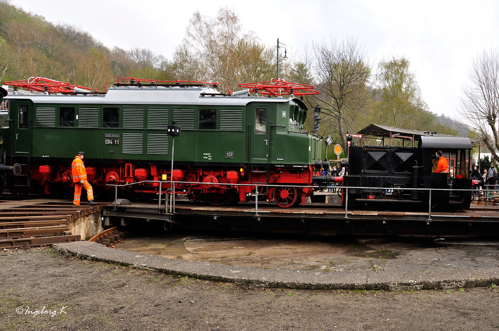 Zugfahrt der Lok auf die Drehscheibe - Eisenbahnmuseum Bochum