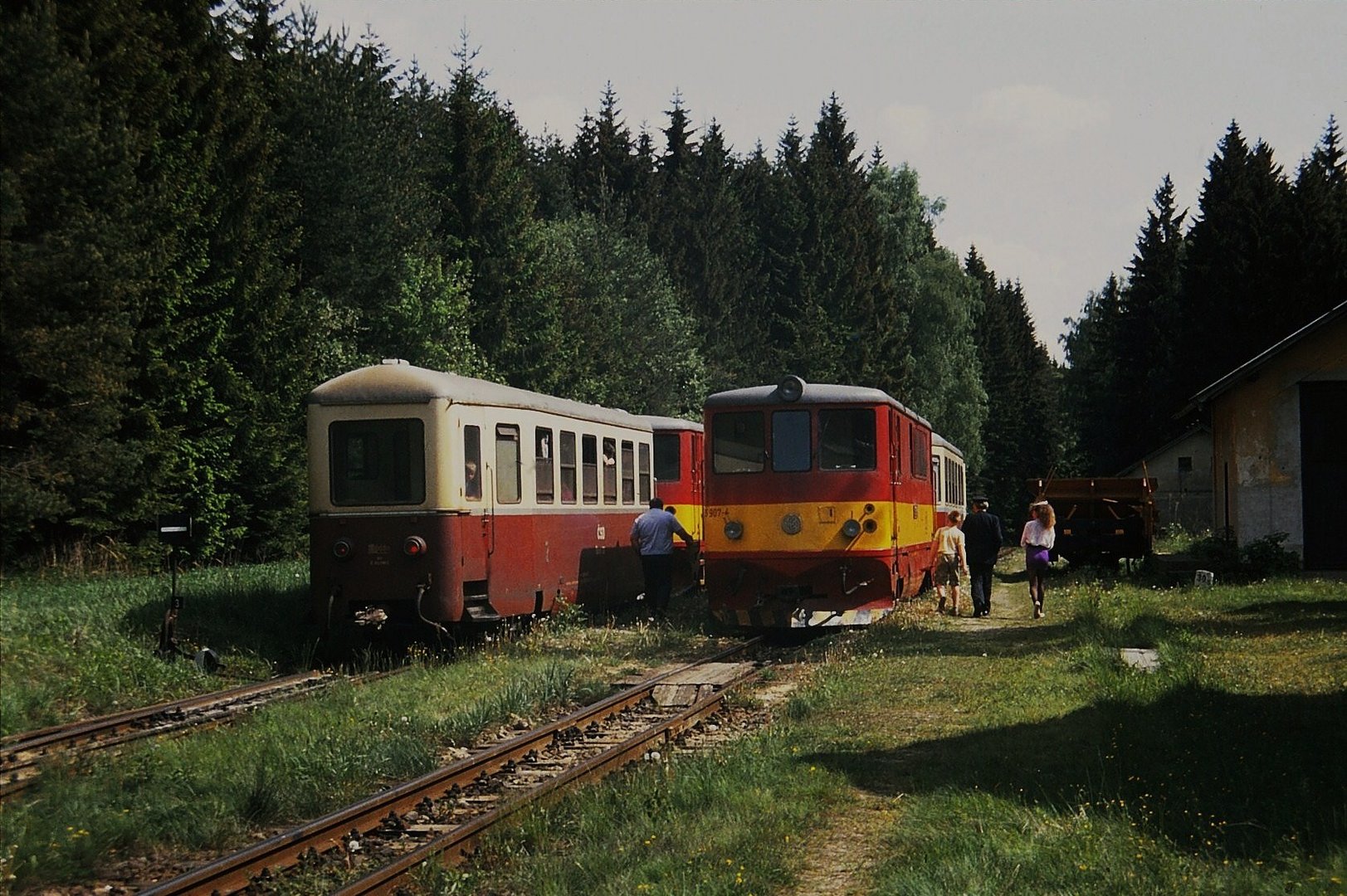 Zugkreuzung in Chvalkov