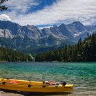 Zugspitzblick, mit dem Kajak am Eibsee