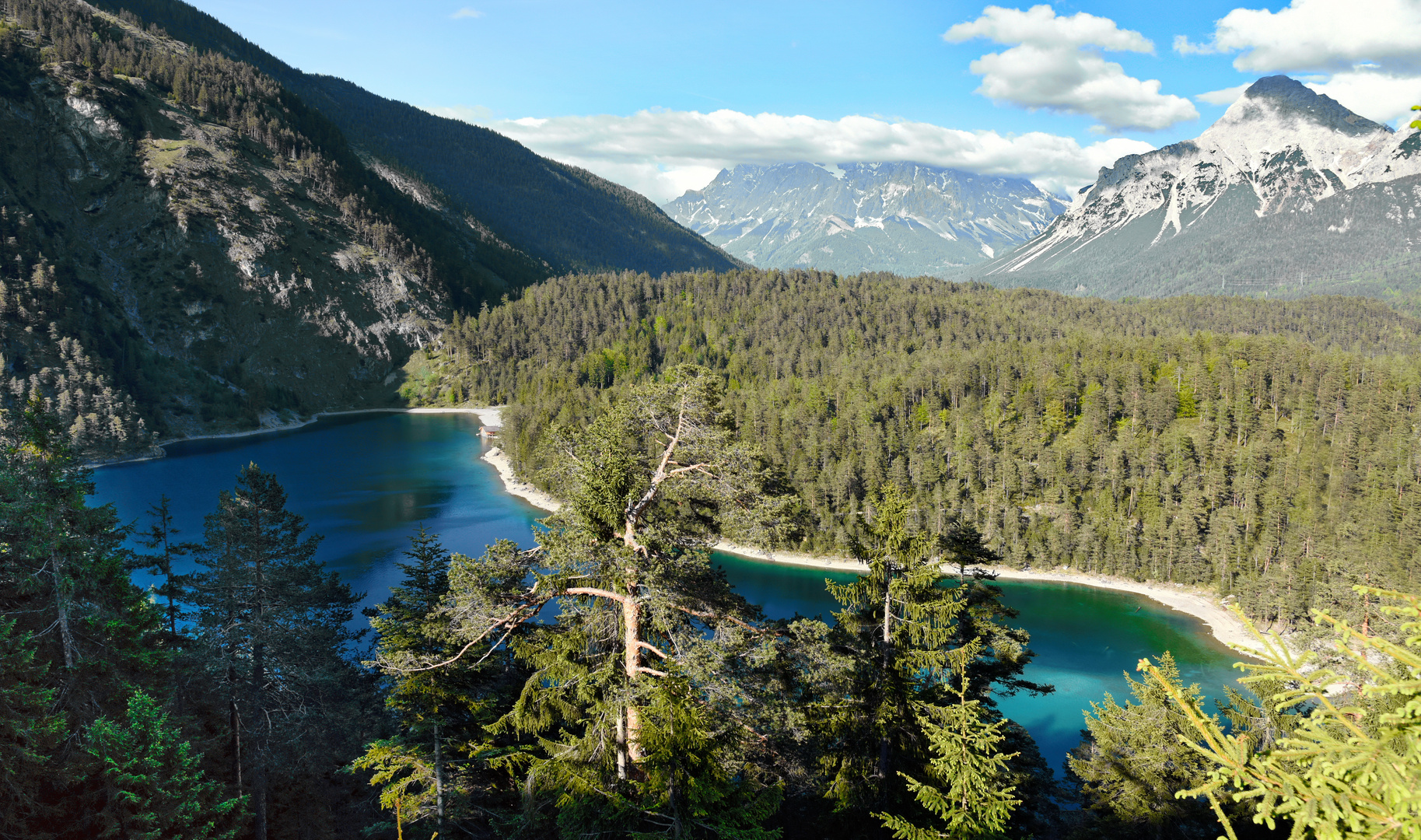 Zugspitze  die Tiroler Seite des Berges