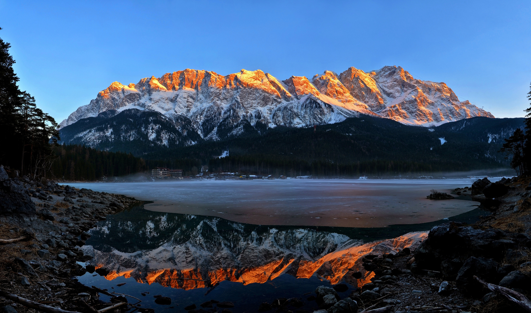 Zugspitze im Abendlicht 