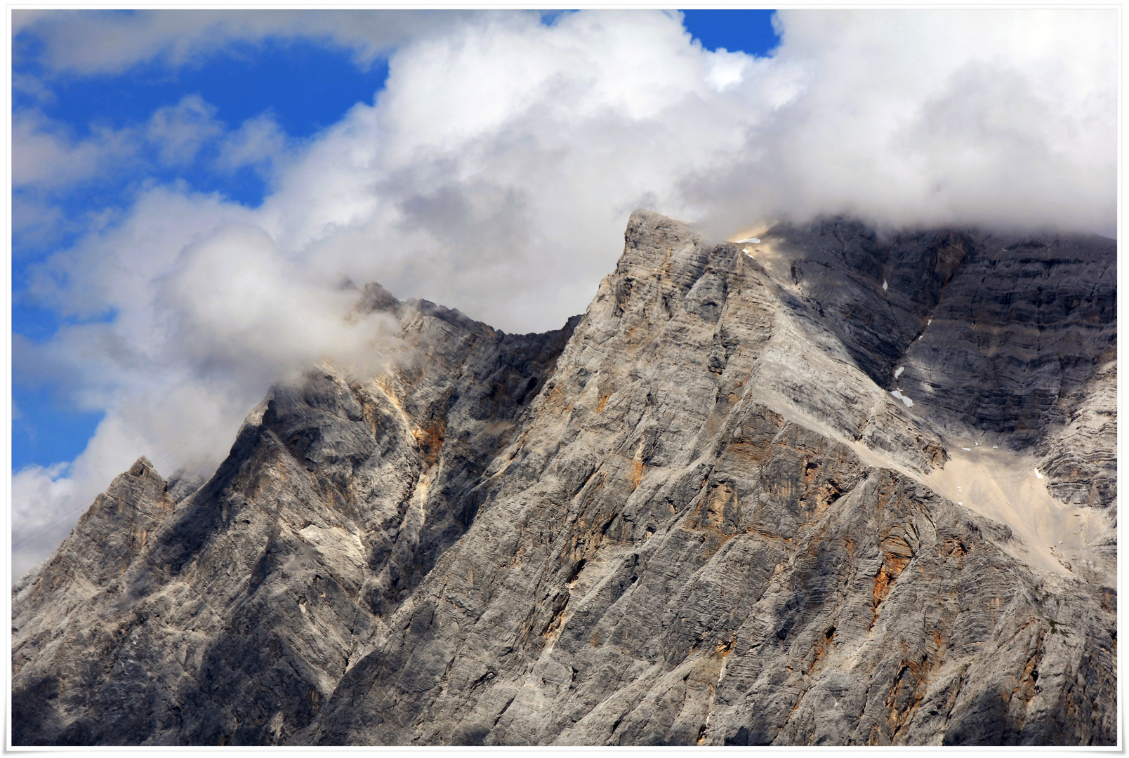 Zugspitze im Nebel