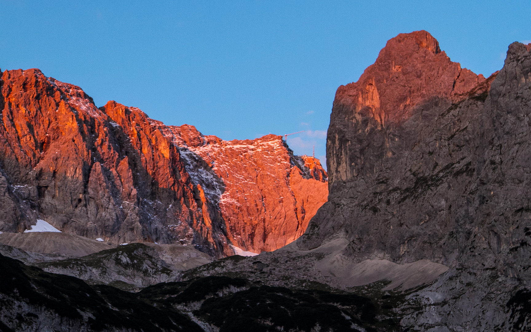 Zugspitze mit Kran