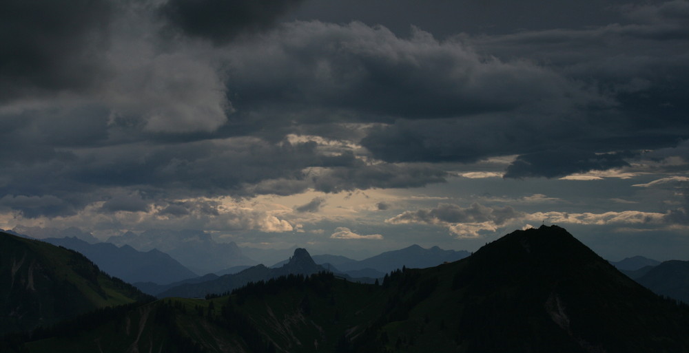 Zugspitze und Wallberg oder:  Blick nach Mittelerde