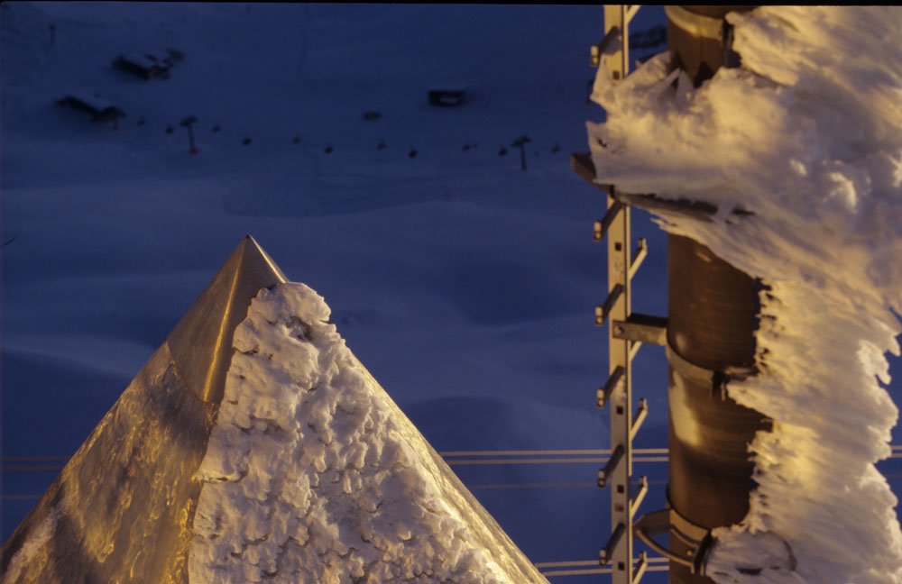 Zugspitzgipfel im letzten Licht von Peter Hutzler