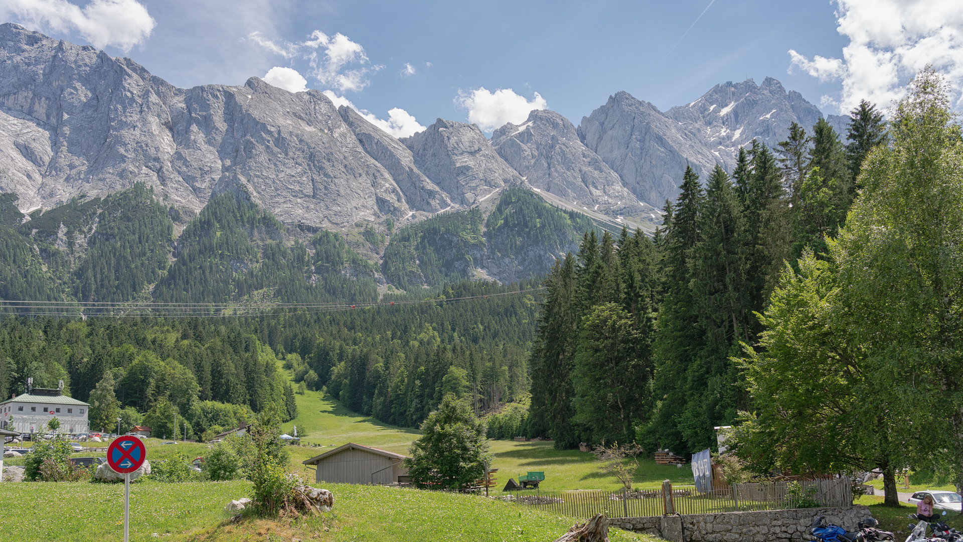 Zugspitzmassiv vom Eibsee aus