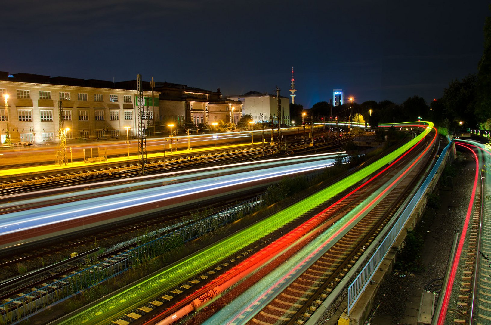 Zugverkehr am Hauptbahnhof -2-