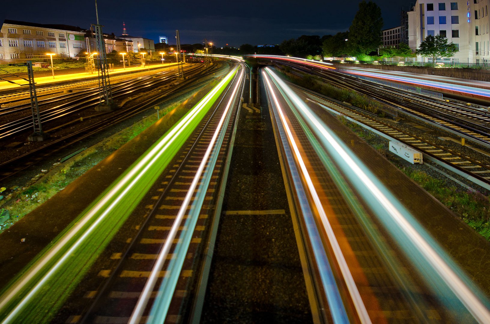 Zugverkehr am Hauptbahnhof -3-