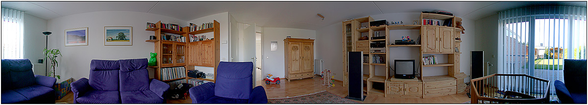 Zuhause - so breit ist unser Wohnzimmer :-)