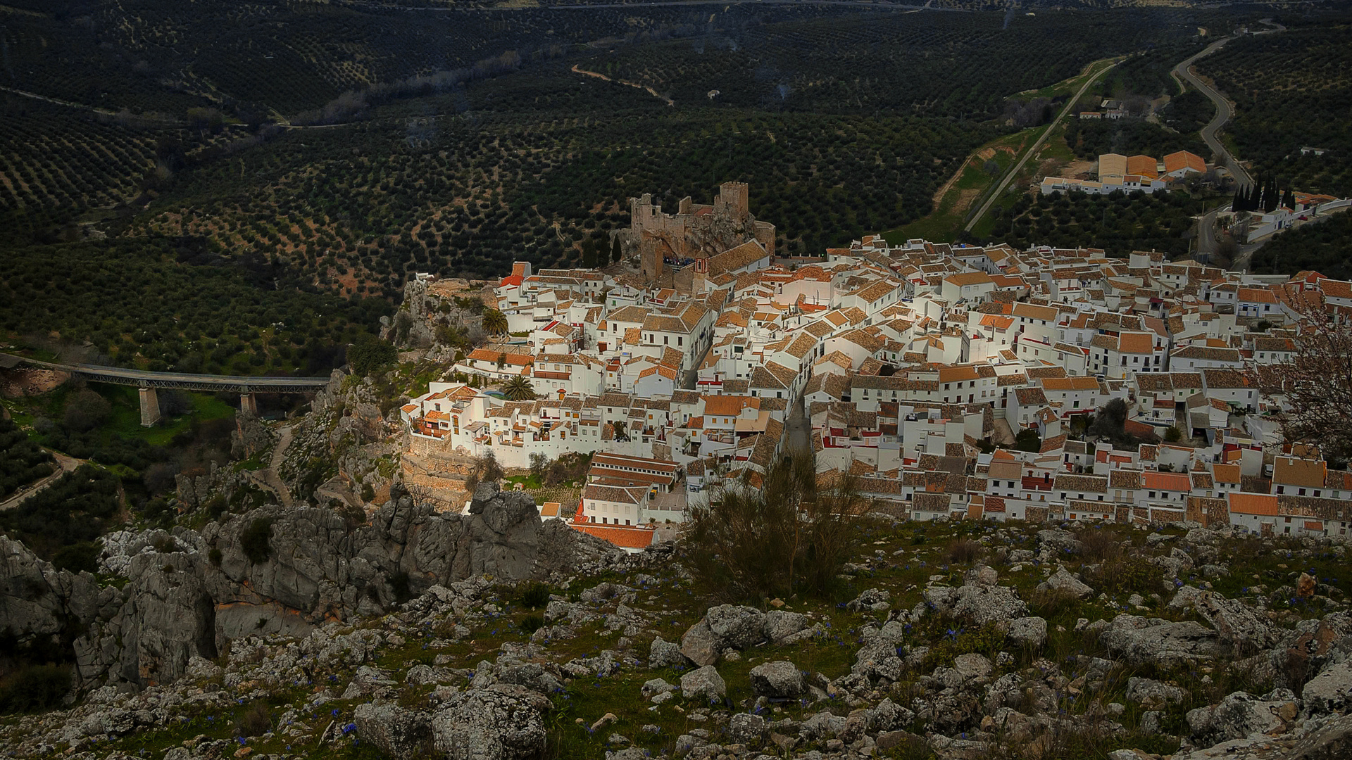 ZUHEROS ,UN PUEBLO CON ENCANTO.