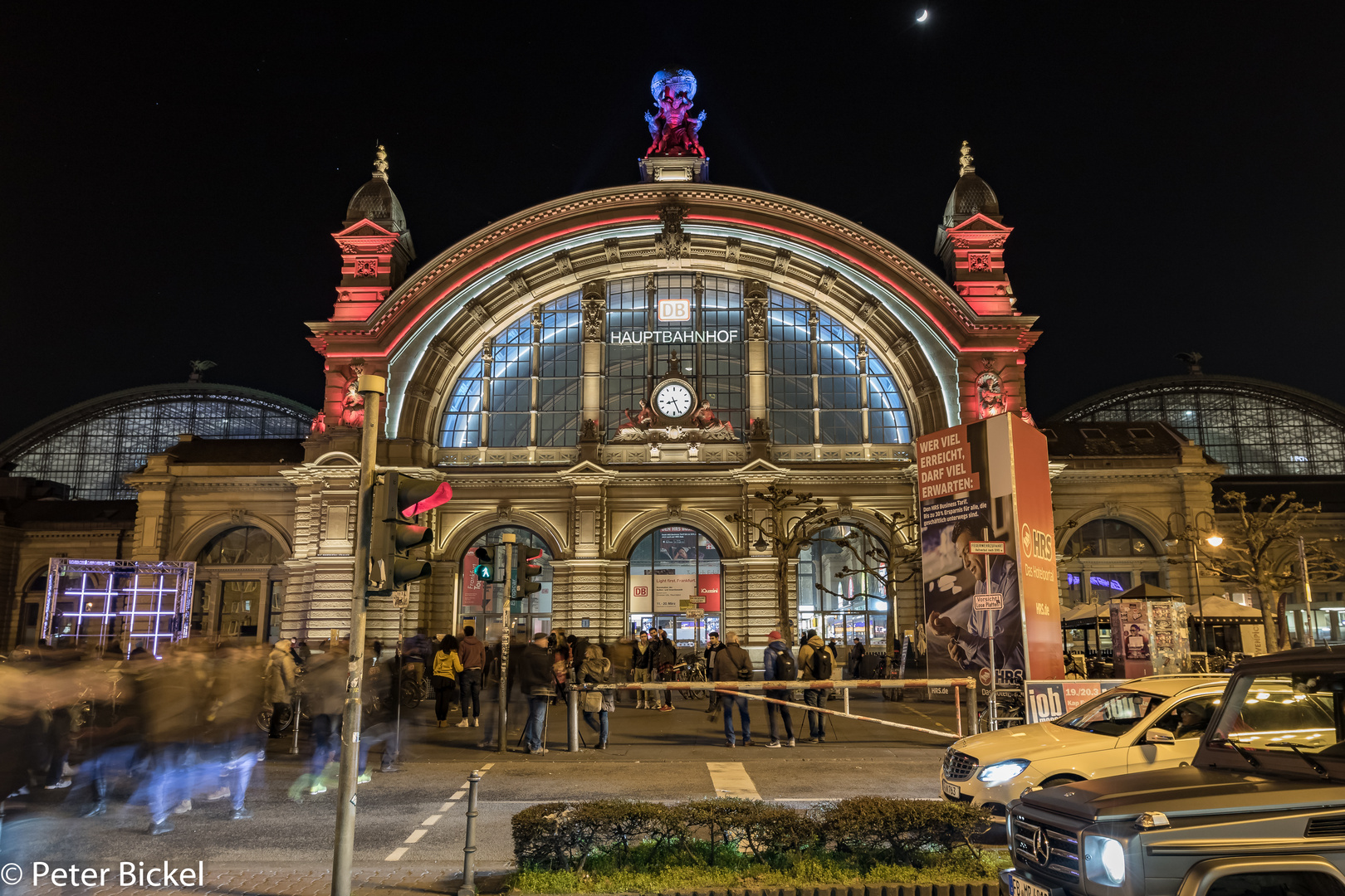 Zukunft des Lichts im Hauptbahnhof (oder auch hetztende Fotografen)