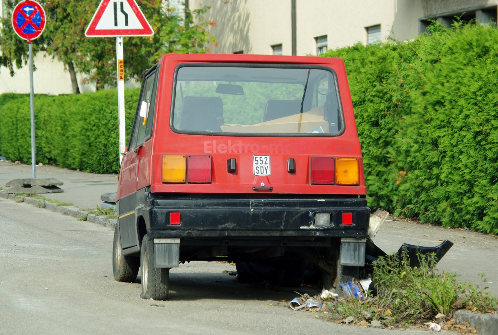 "Zukunft"  Elektro Auto.....