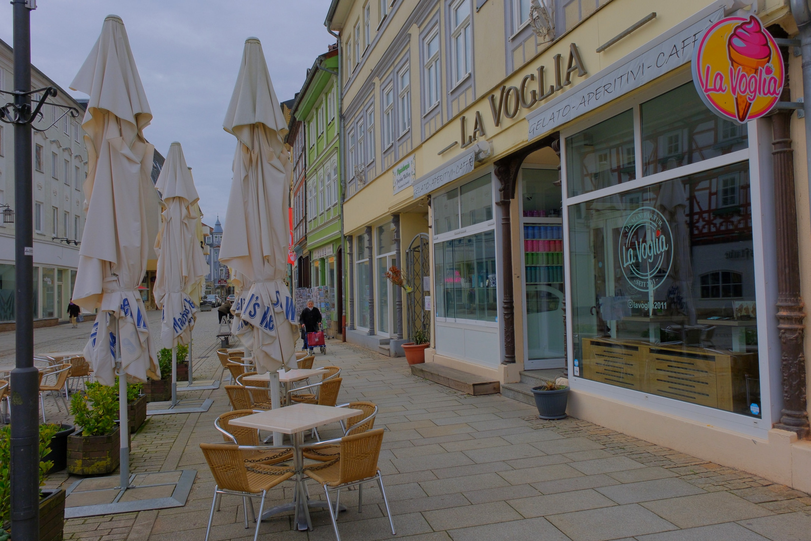 zum 73. Geburtstag in Meiningen: am Eis-Café