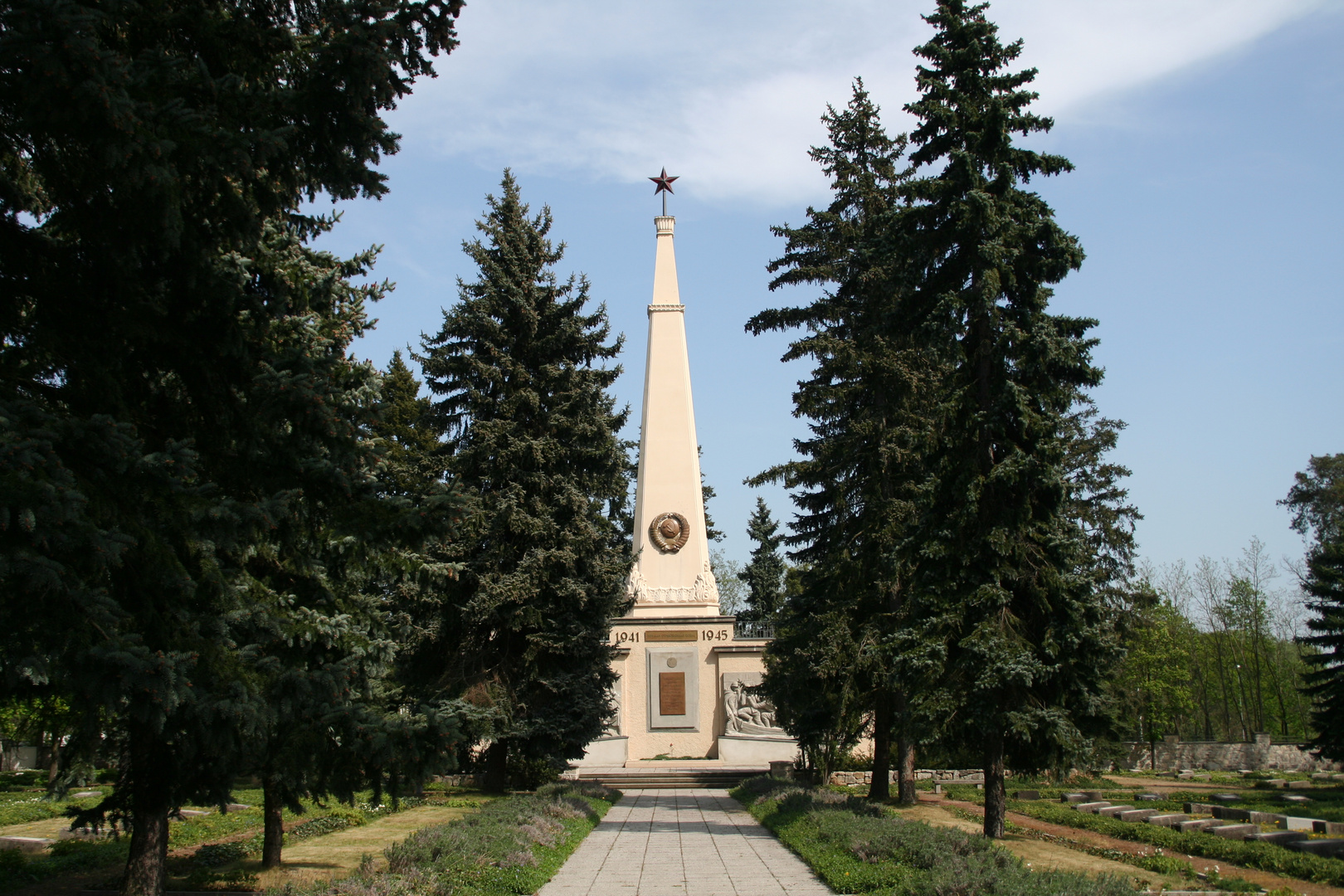 Zum 8. Mai: Friedhof für die Gefallenen der Roten Armee bei Baruth / Mark