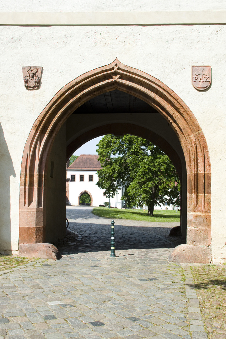   Zum Basilikaplatz