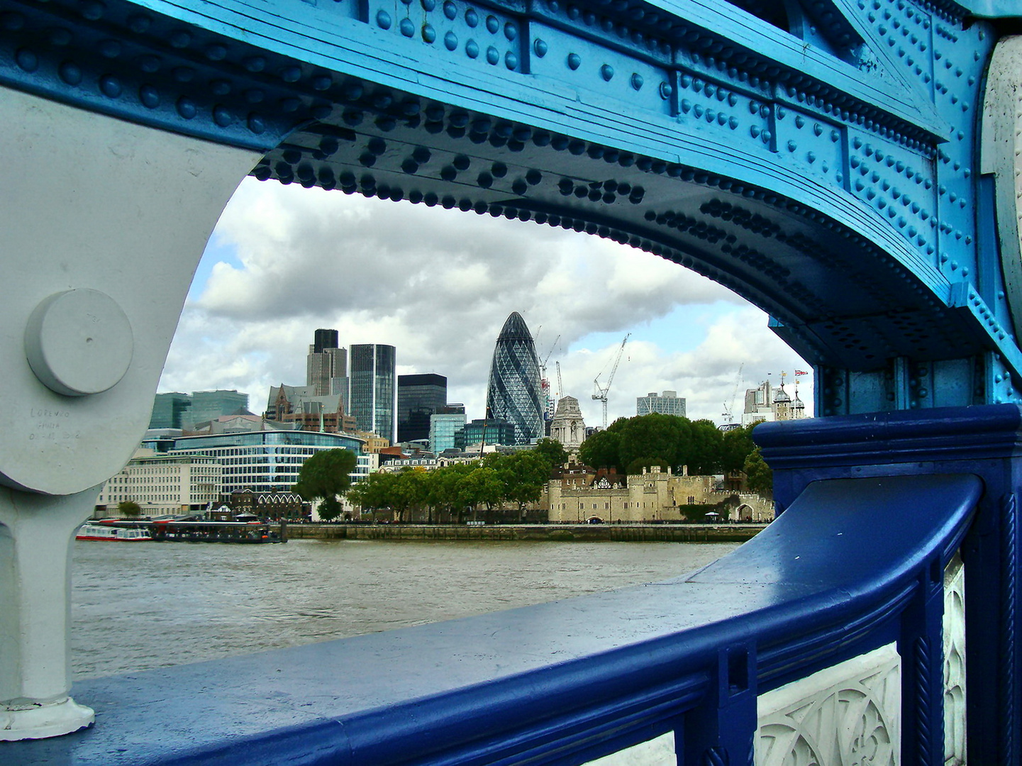 Zum Blue Monday: Tower Bridge View