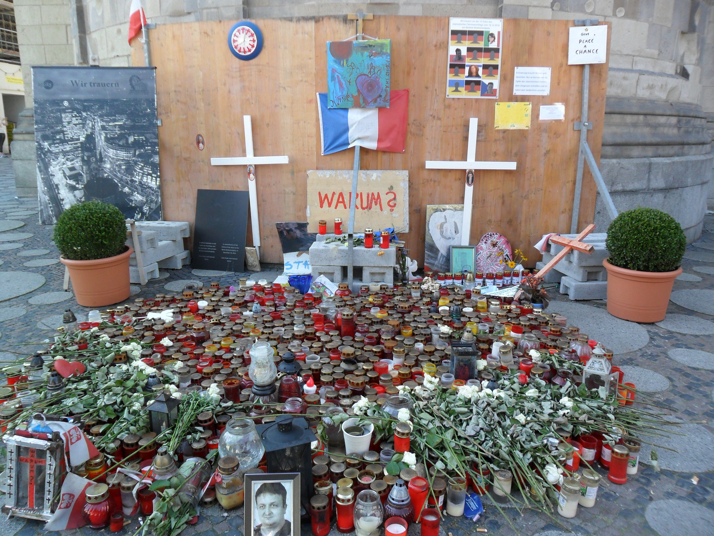 Zum Gedenken der Opfer am Breitscheidplatz