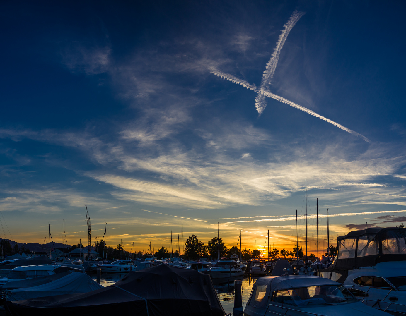 zum merken: strahlend blauer abendhimel ist möglich!