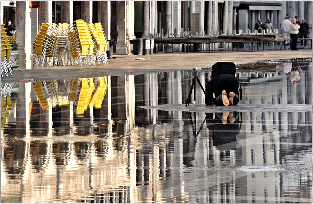 zum Niederknien Foto & Bild venedig, gespiegelt, november Bilder auf