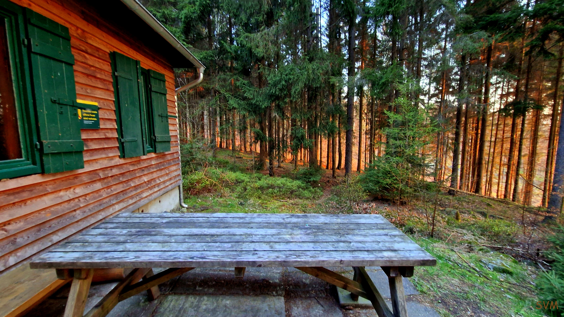 Zum Sonnenaufgang an der Rotsteinhütte in der Sächsischen Schweizc