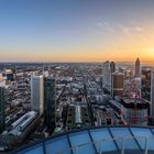 Zum Sonnenuntergang auf dem Main Tower