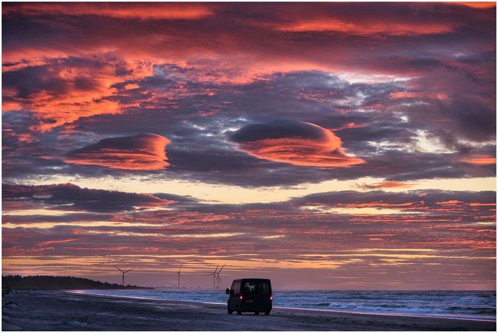 Zum Sonnenuntergang gucken an den Strand