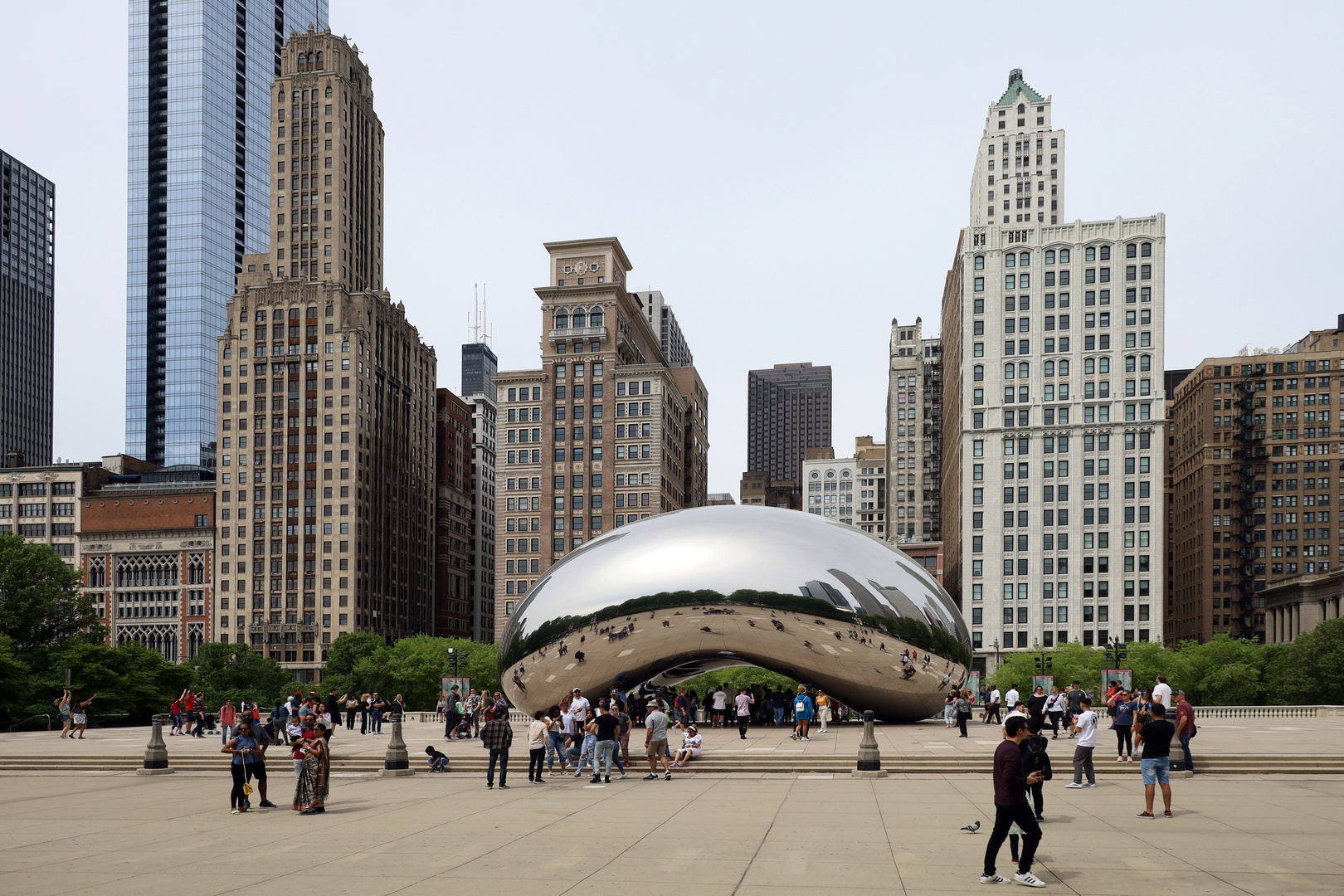 Zum Spiegeltag:  Cloud Gate