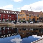 Zum Spiegeltag: Holzhäuser im norwegischen Kristiansand