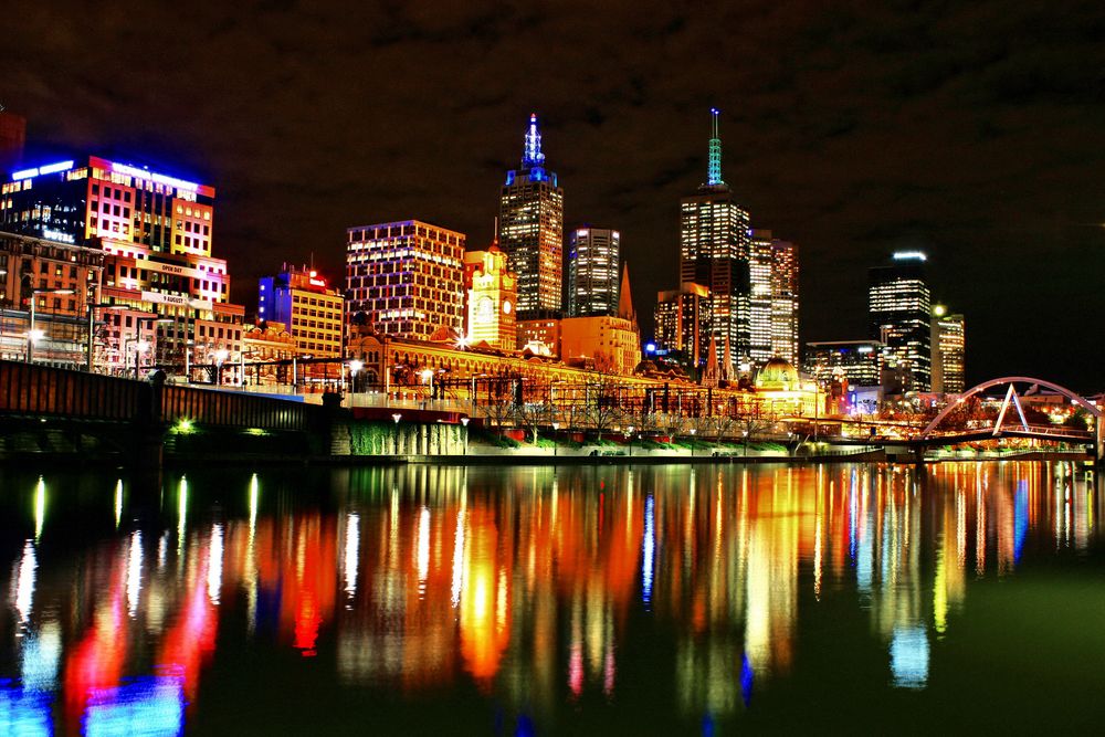 Zum Spiegeltag Melbourne at nighttime Foto & Bild architektur, australia & oceania, australia