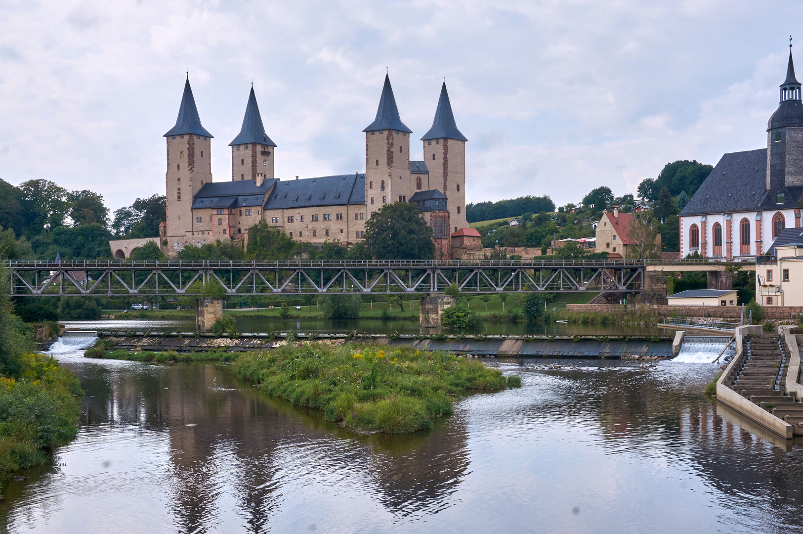 Zum Spiegeltag Schloss Rochlitz. Doch Spieglein spinnt? ;)